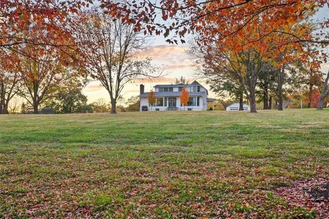 $2,750,000 | 5947 West 167th Street, Stilwell, KS 66085