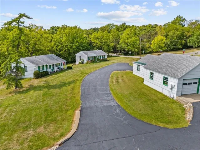 $2,750,000 | 5947 West 167th Street, Stilwell, KS 66085