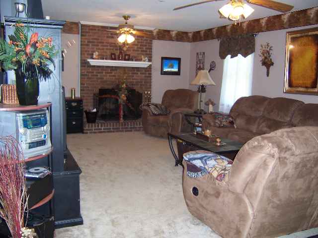 213 Fraley Drive Inman, SC 29349 - Photo 3 of 5