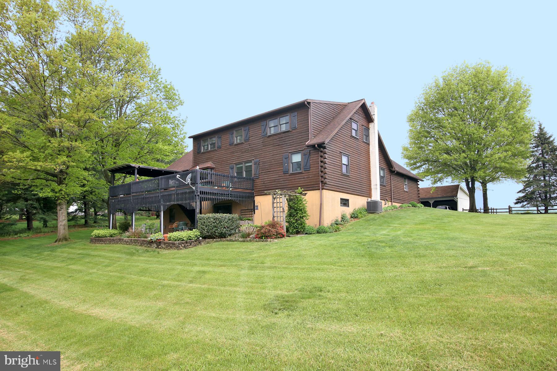 253 Yummerdall Road Lititz, PA 17543 - Photo 4 of 70 Gallery Image 4