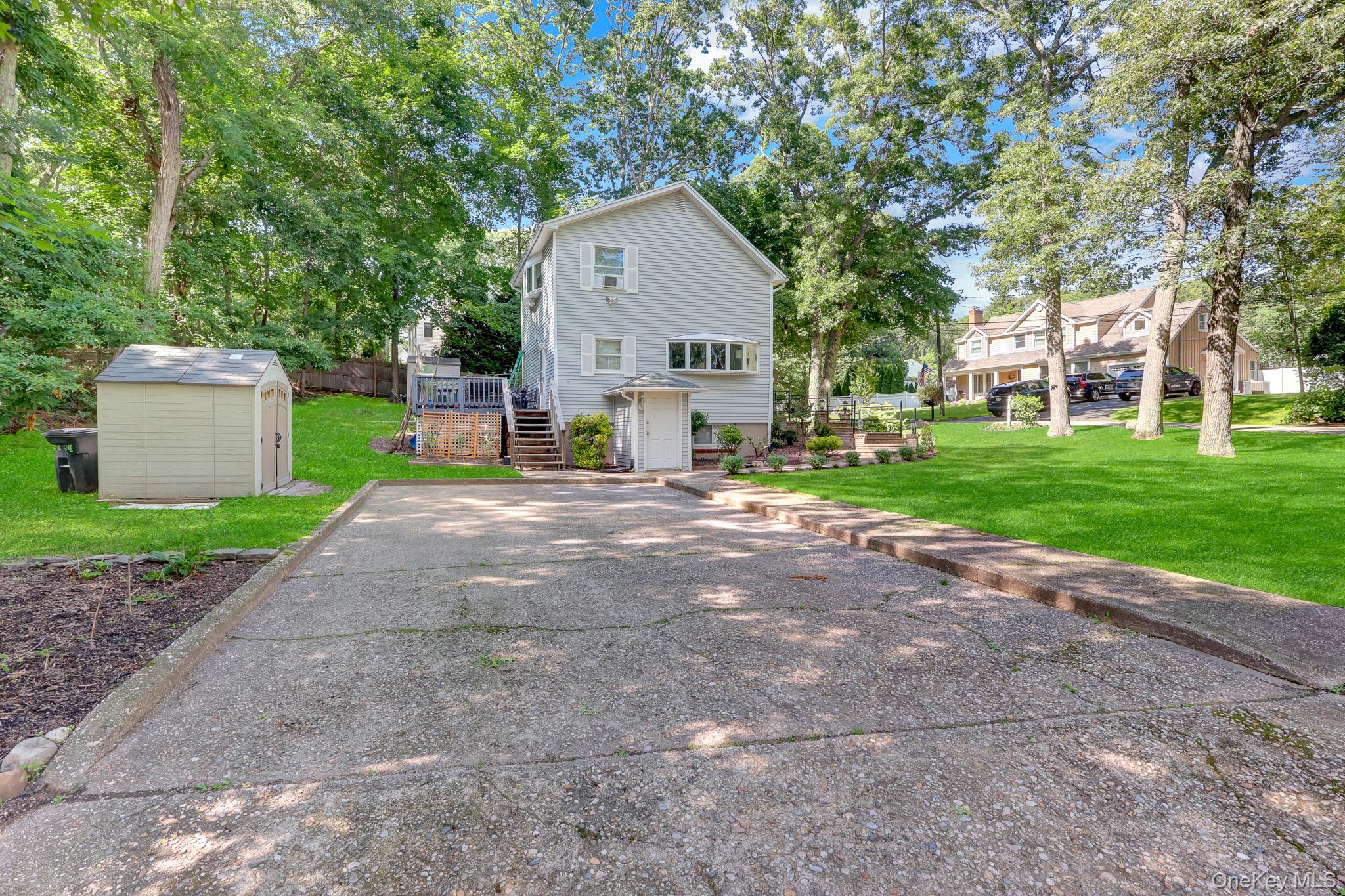 14 Neponsit Road Sound Beach, NY 11789 - Photo 5 of 23