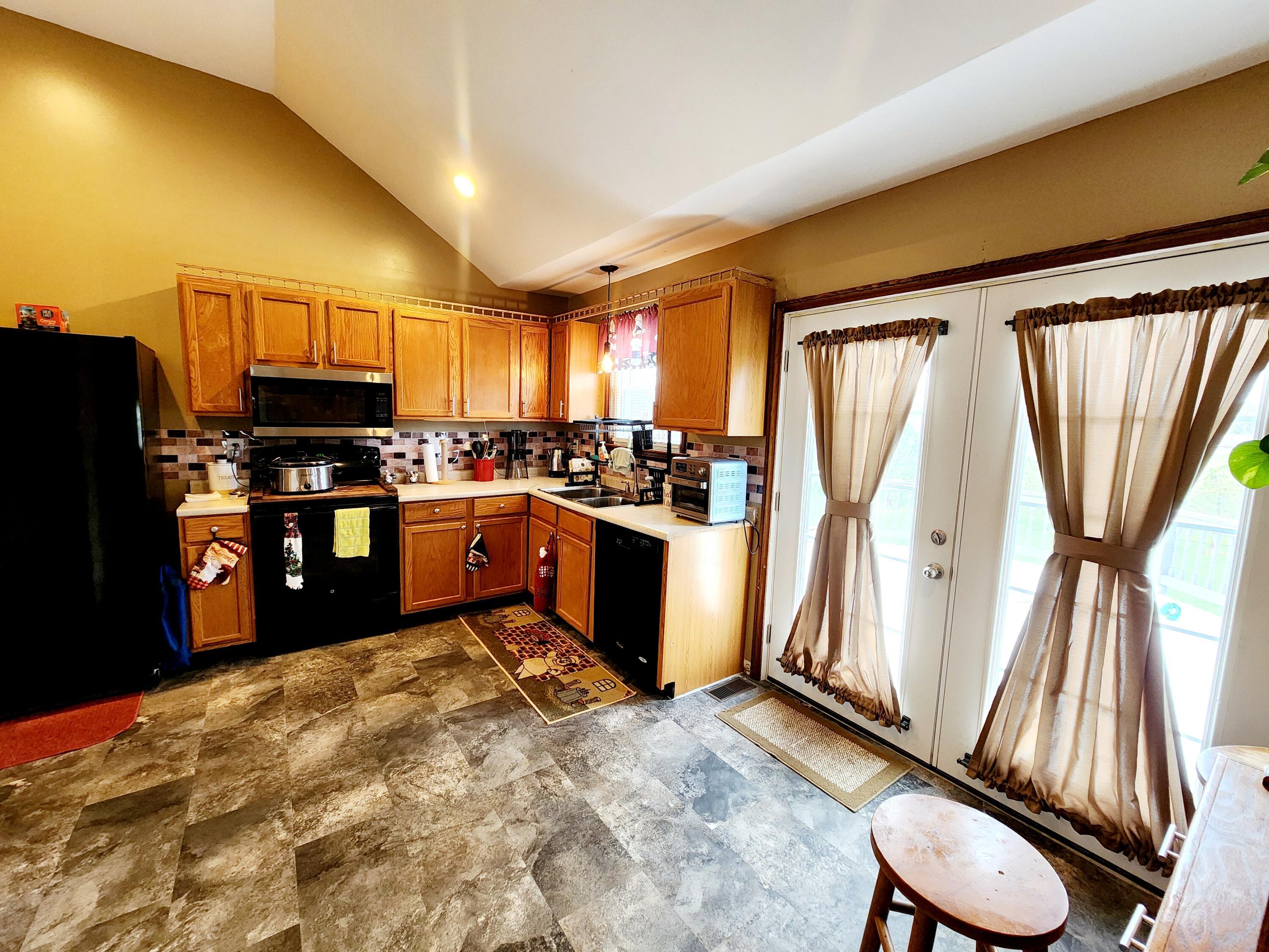 303 Moon Road Greenfield, OH 45123 - Photo 11 of 31 1000000895
