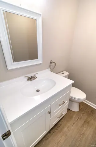 $389,777 | 6301 East Oak Street, Evansville, IN 47715