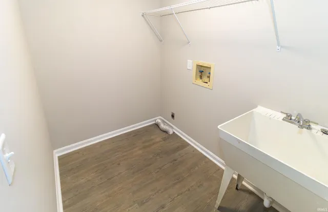 $389,777 | 6301 East Oak Street, Evansville, IN 47715