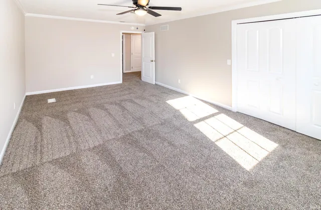 $389,777 | 6301 East Oak Street, Evansville, IN 47715