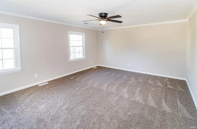 $389,777 | 6301 East Oak Street, Evansville, IN 47715