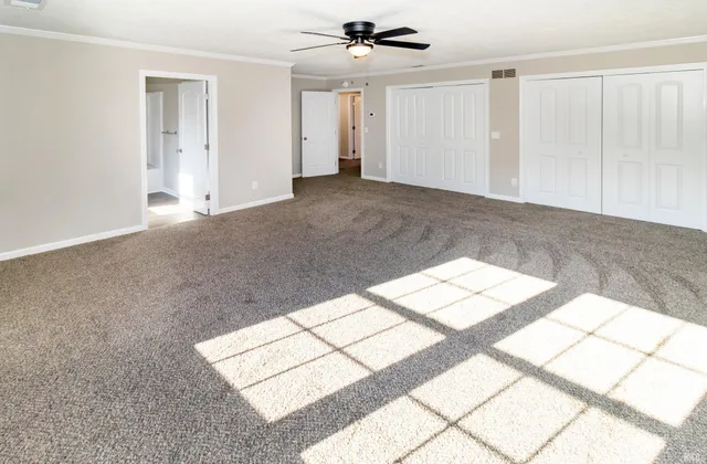 $389,777 | 6301 East Oak Street, Evansville, IN 47715