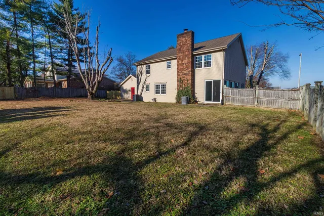 $389,777 | 6301 East Oak Street, Evansville, IN 47715