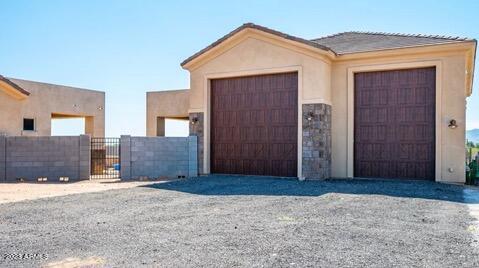 22119 West Patton Road Wittmann, AZ 85361 - Photo 6 of 6 IMG_9805.heic
