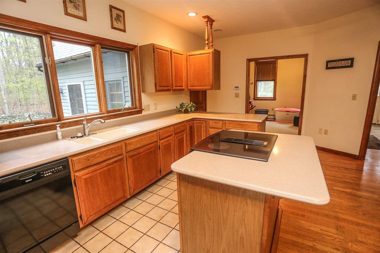 453 Pingree Hill Road Auburn, NH 03032 - Photo 12 of 37 Gallery Image 12
