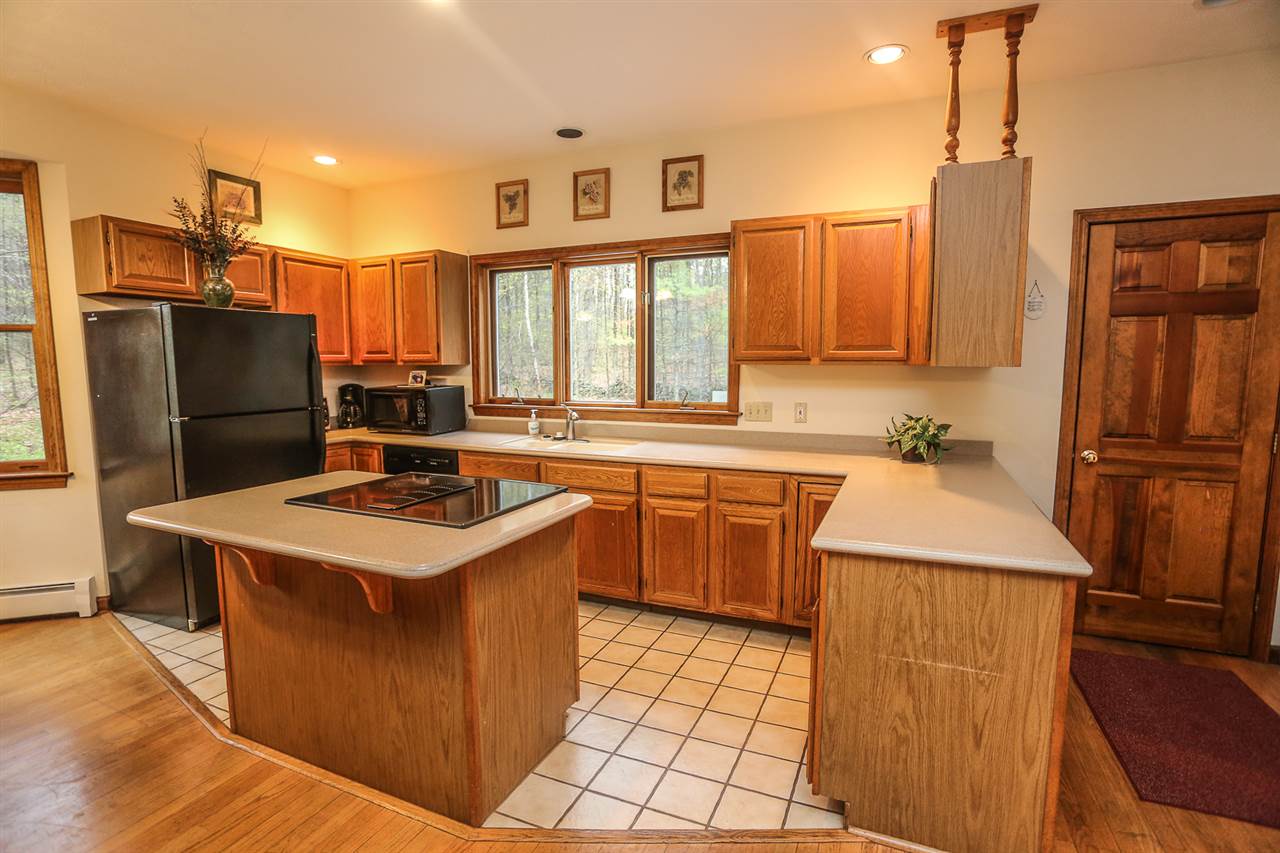 453 Pingree Hill Road Auburn, NH 03032 - Photo 13 of 37 Gallery Image 13