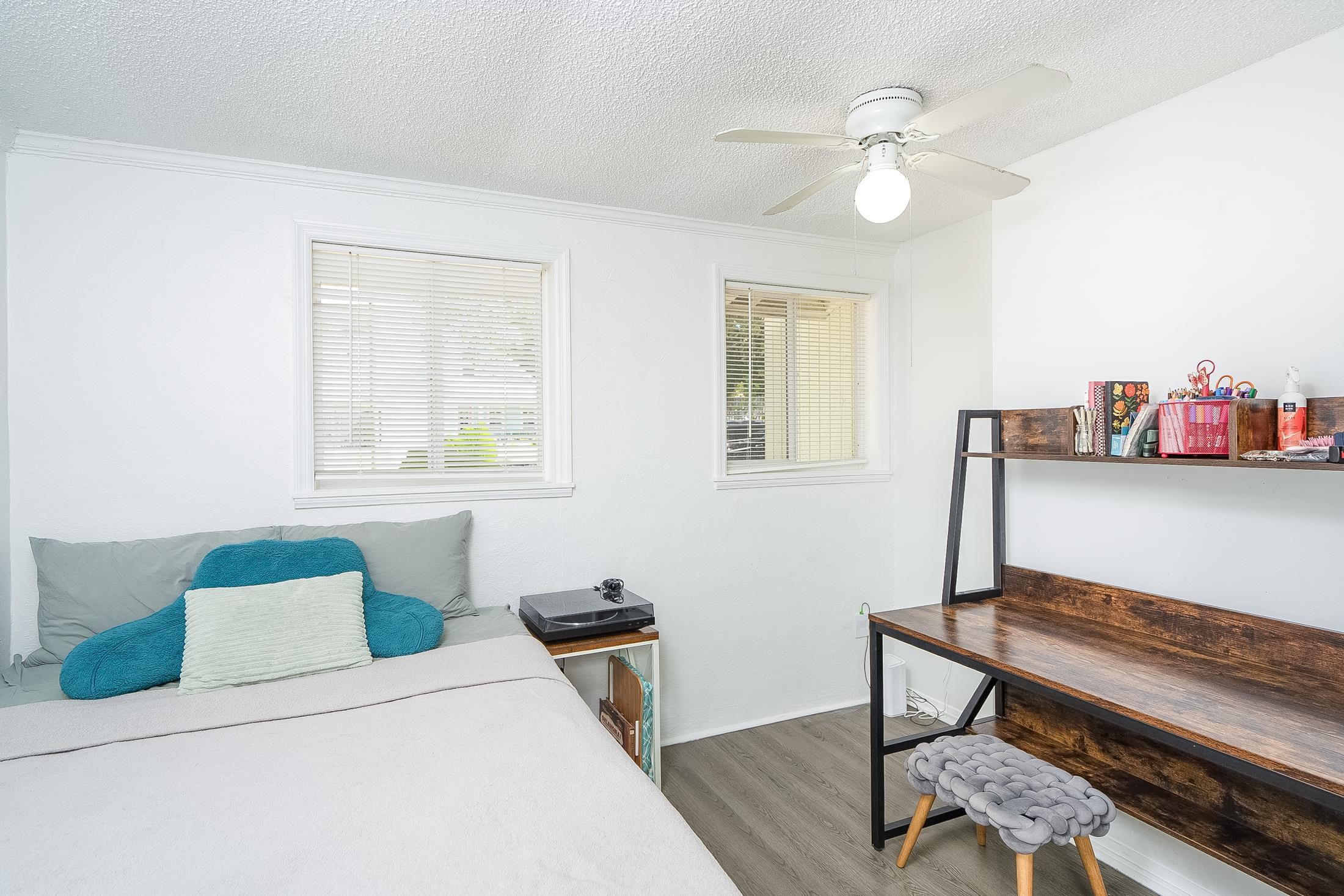 490 Pyrus Street St. Augustine, FL 32080 - Photo 16 of 35 a living room with furniture and a wooden floor