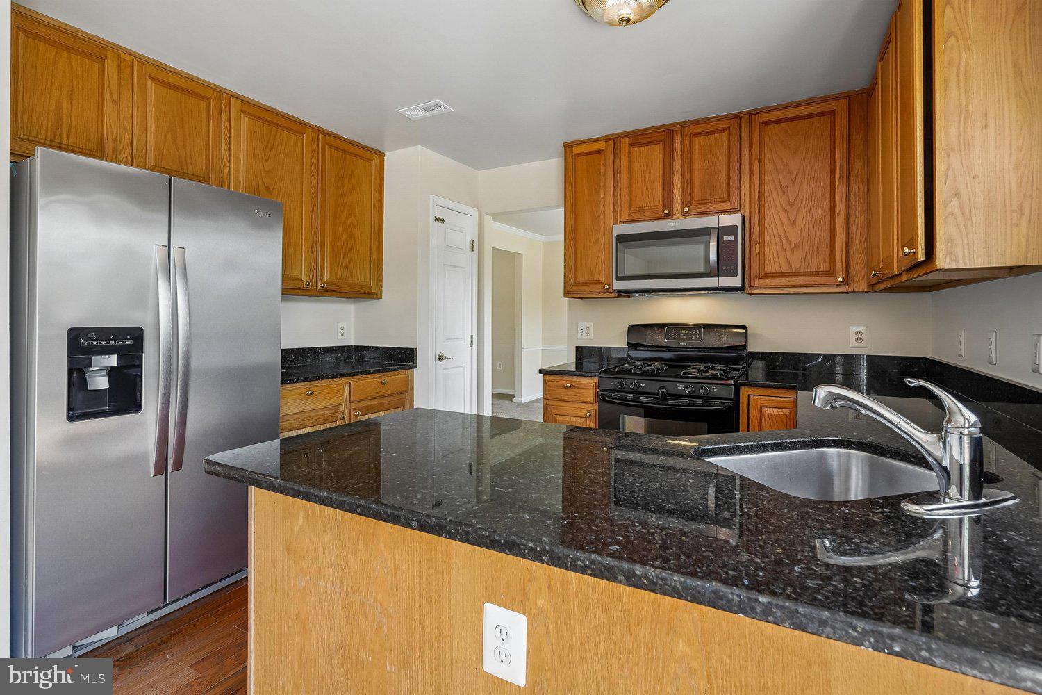 14677 Cloverdale Road Woodbridge, VA 22193 - Photo 22 of 72 Kitchen