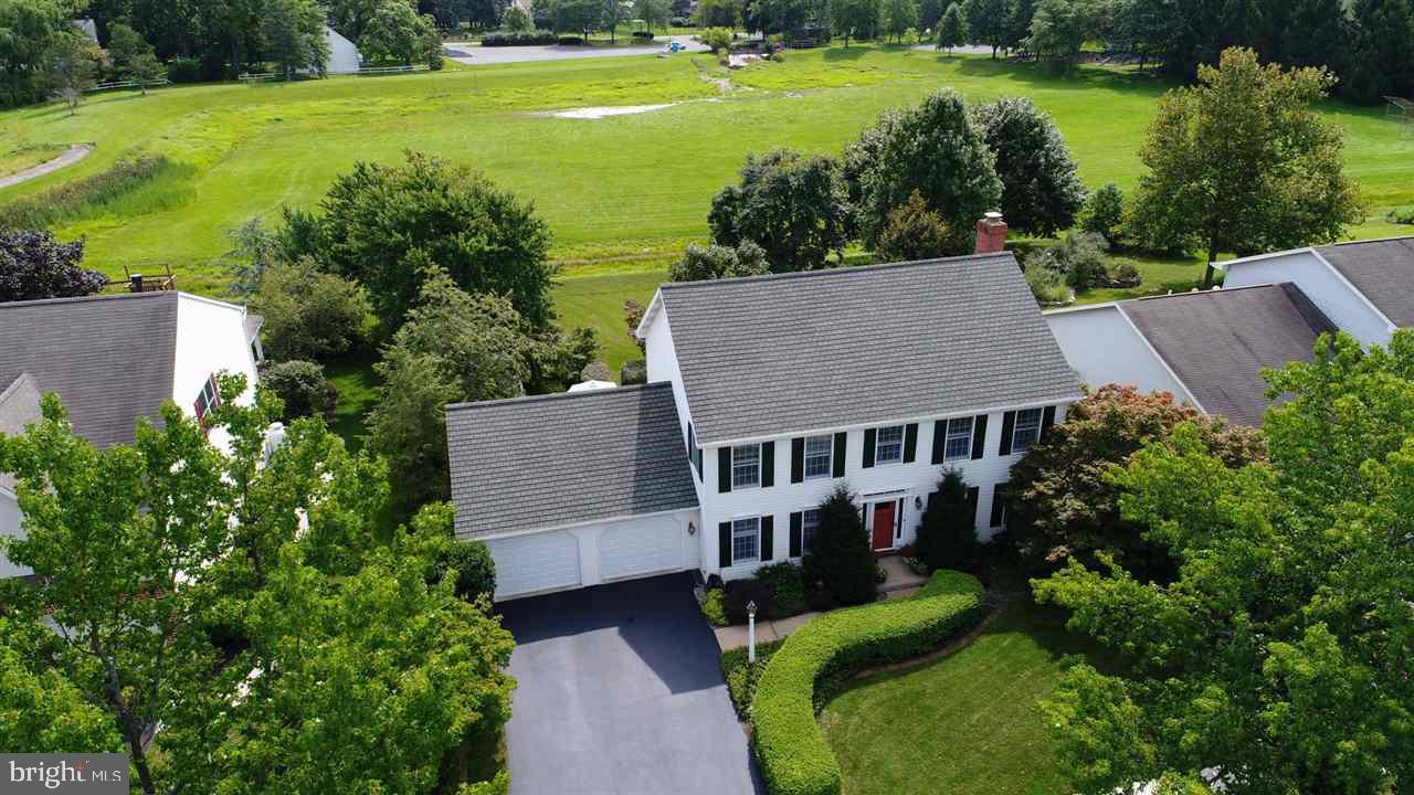 360 Vesper Road Hershey, PA 17033 - Photo 2 of 25
