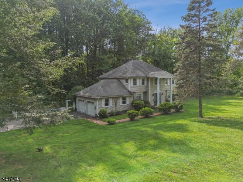 6 Cowie Road Chester, NJ 07930 - Photo 2 of 25 Gallery Image 2