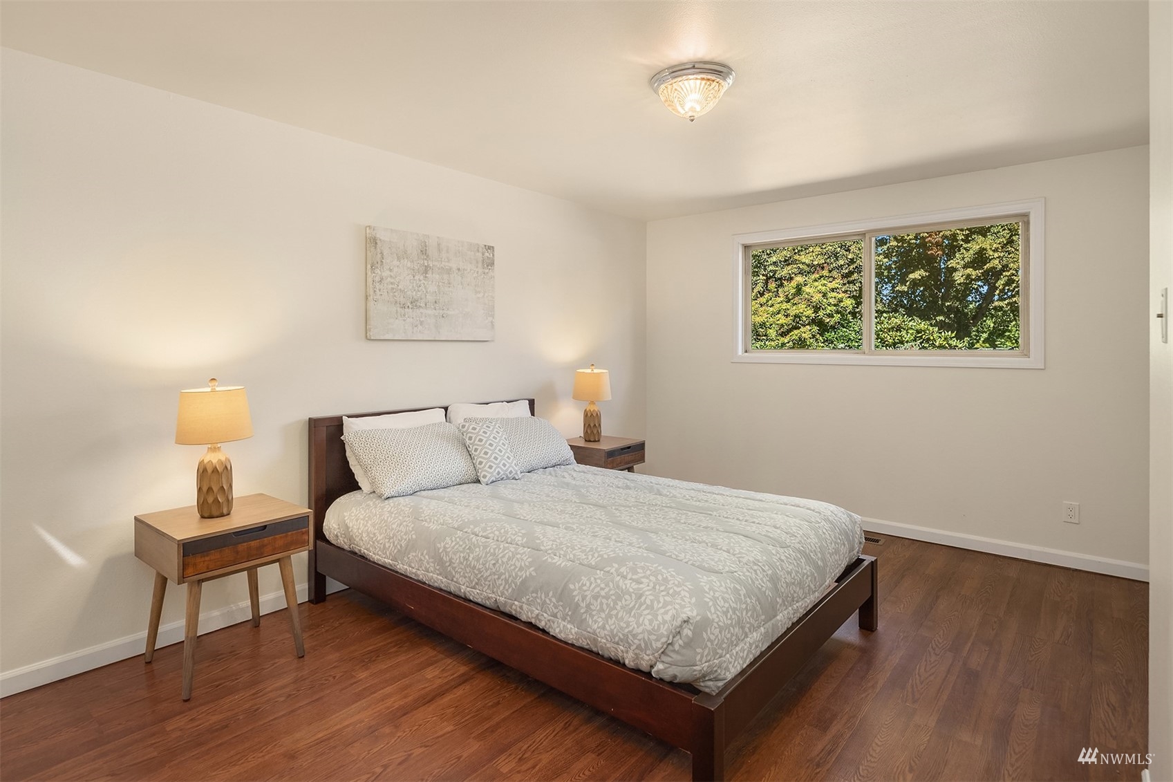 8118 185th Street Southwest Edmonds, WA 98026 - Photo 17 of 31 Gallery Image 17