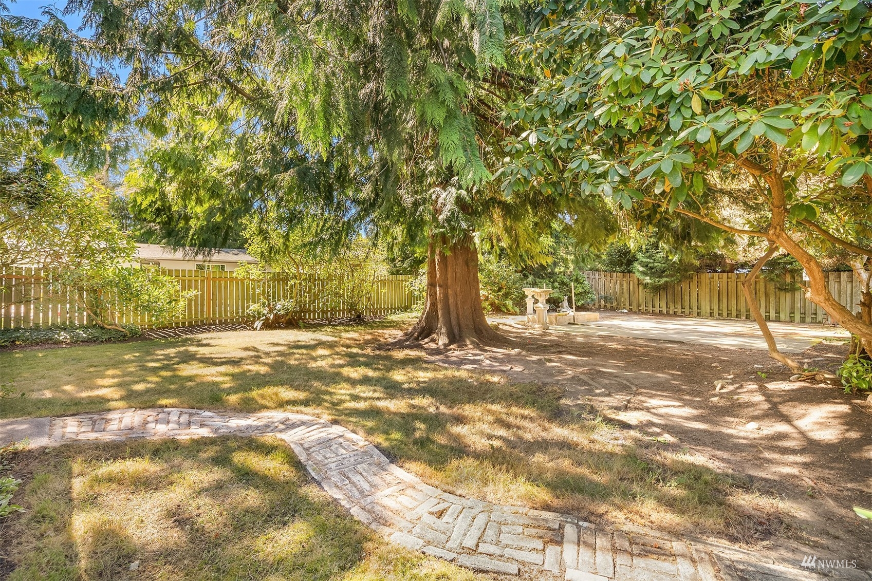8118 185th Street Southwest Edmonds, WA 98026 - Photo 26 of 31 Gallery Image 26