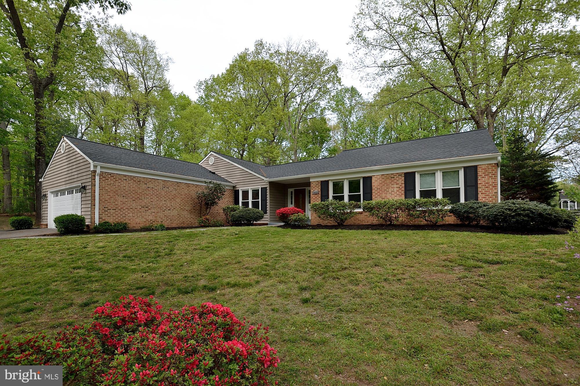 5029 Pheasant Ridge Road Fairfax, VA 22030 - Photo 3 of 40 Gallery Image 3