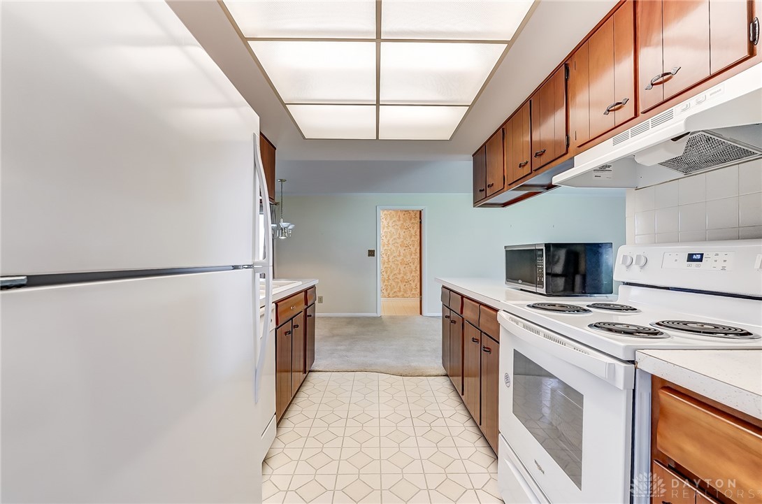 2210 Springmill Road Dayton, OH 45440 - Photo 14 of 55 Gallery Image 14