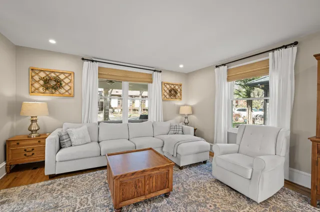 $4,000 | 2168 1st Street, White Bear Lake, MN 55110