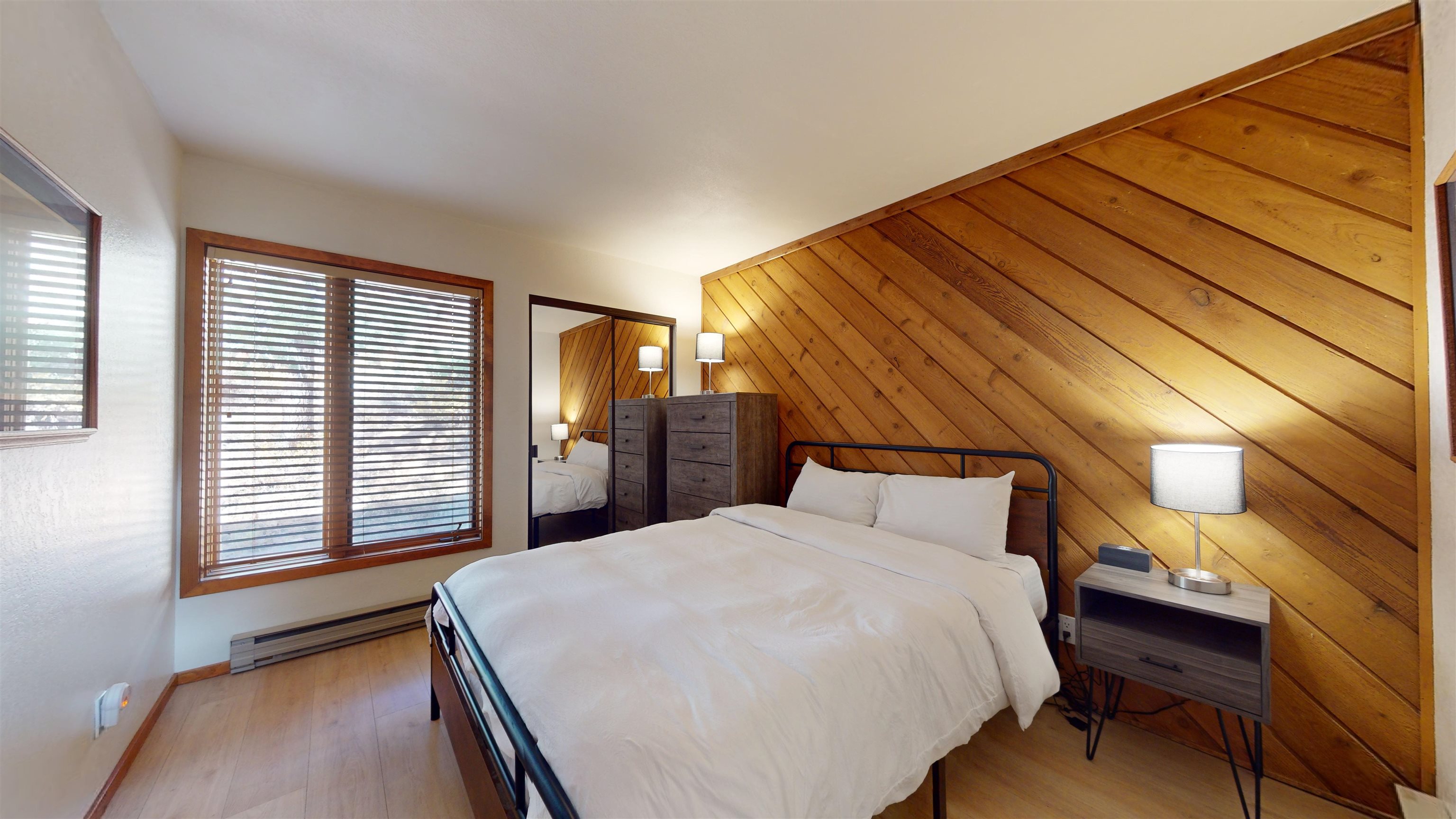 469 Snowcreek Road, Unit 469 Mammoth Lakes, CA 93546 - Photo 13 of 24