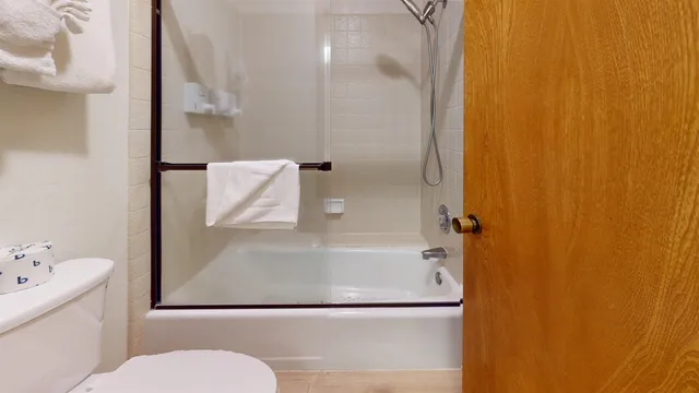 $975,000 | 469 Snowcreek Road, Unit 469, Mammoth Lakes, CA 93546