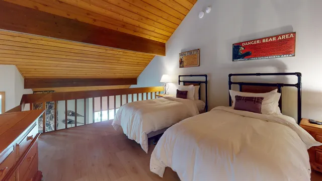 $975,000 | 469 Snowcreek Road, Unit 469, Mammoth Lakes, CA 93546