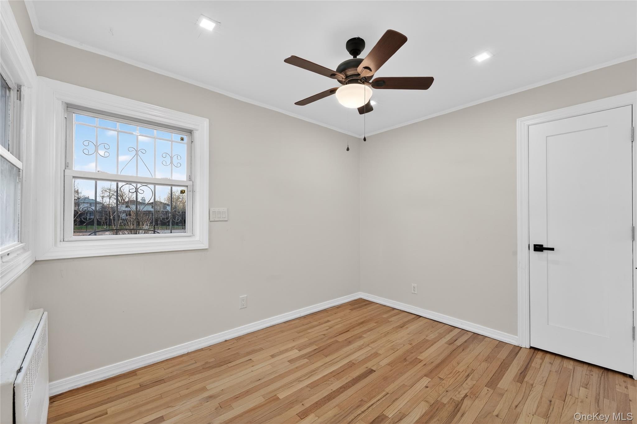 249-30 147th Road Queens, NY 11422 - Photo 21 of 38