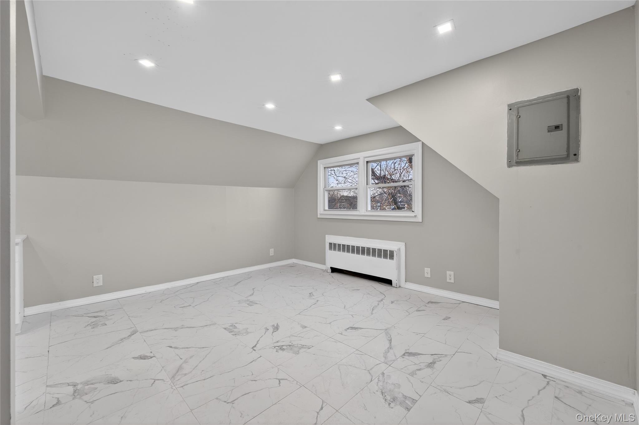 249-30 147th Road Queens, NY 11422 - Photo 25 of 38