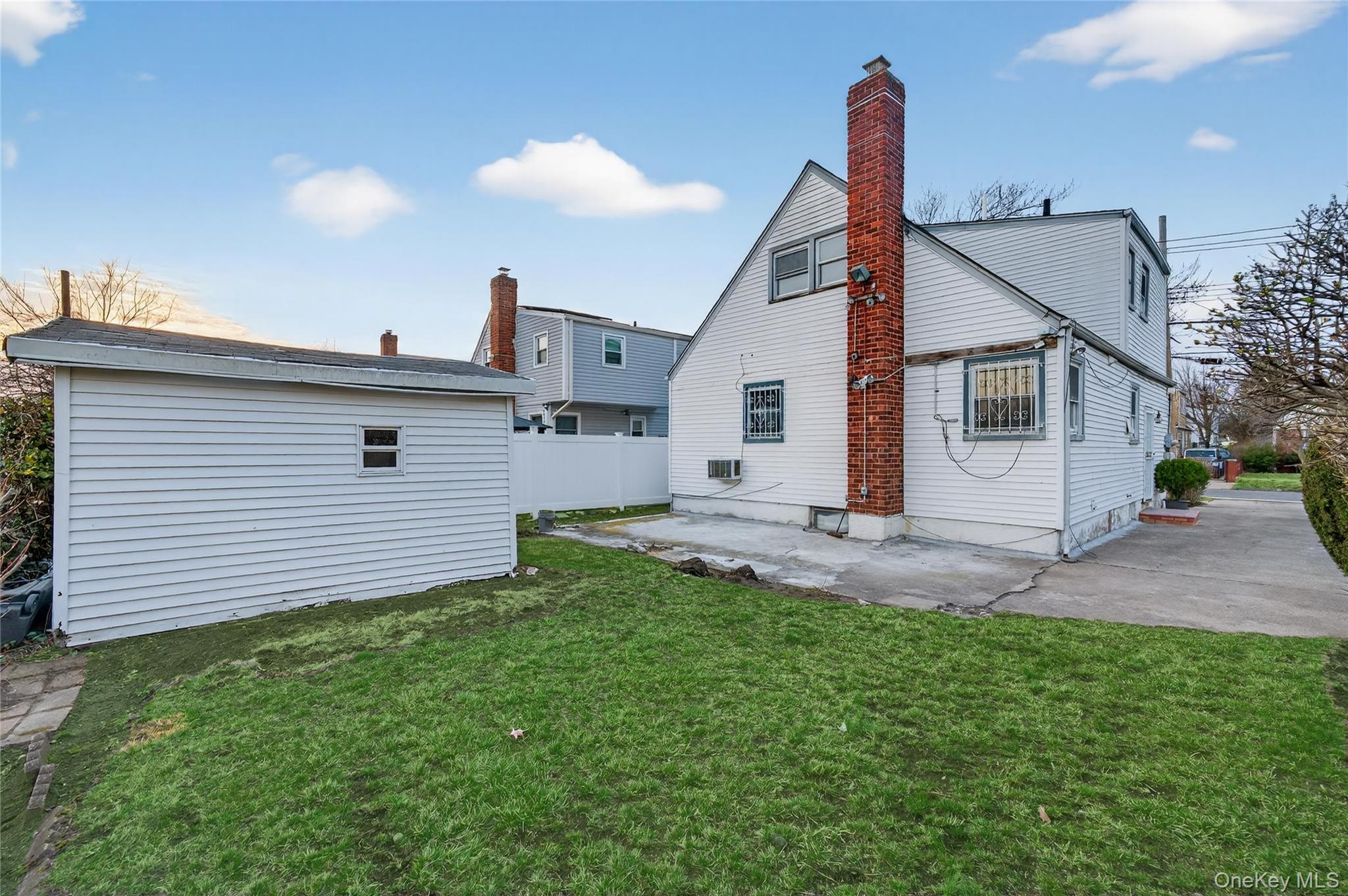 249-30 147th Road Queens, NY 11422 - Photo 37 of 38