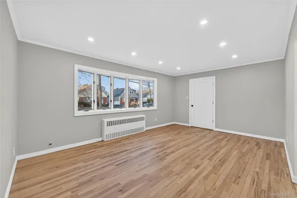$949,000 | 249-30 147th Road | Rosedale