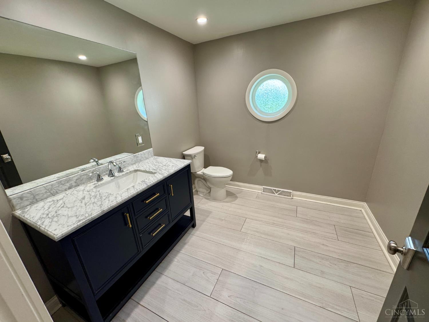 6730 Bennett Road Cincinnati, OH 45230 - Photo 19 of 24