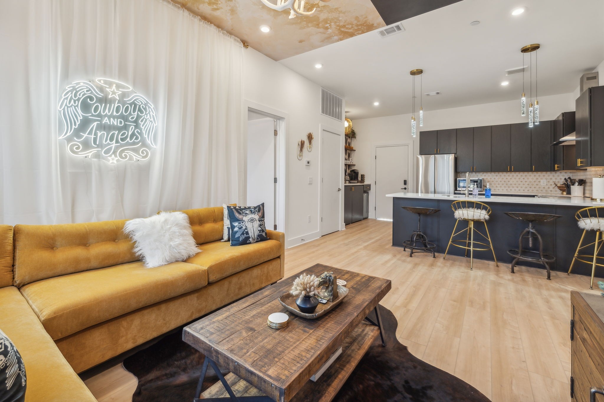 1310 Lischey Avenue, Unit 306 Nashville, TN 37207 - Photo 17 of 58 a living room with furniture and a table