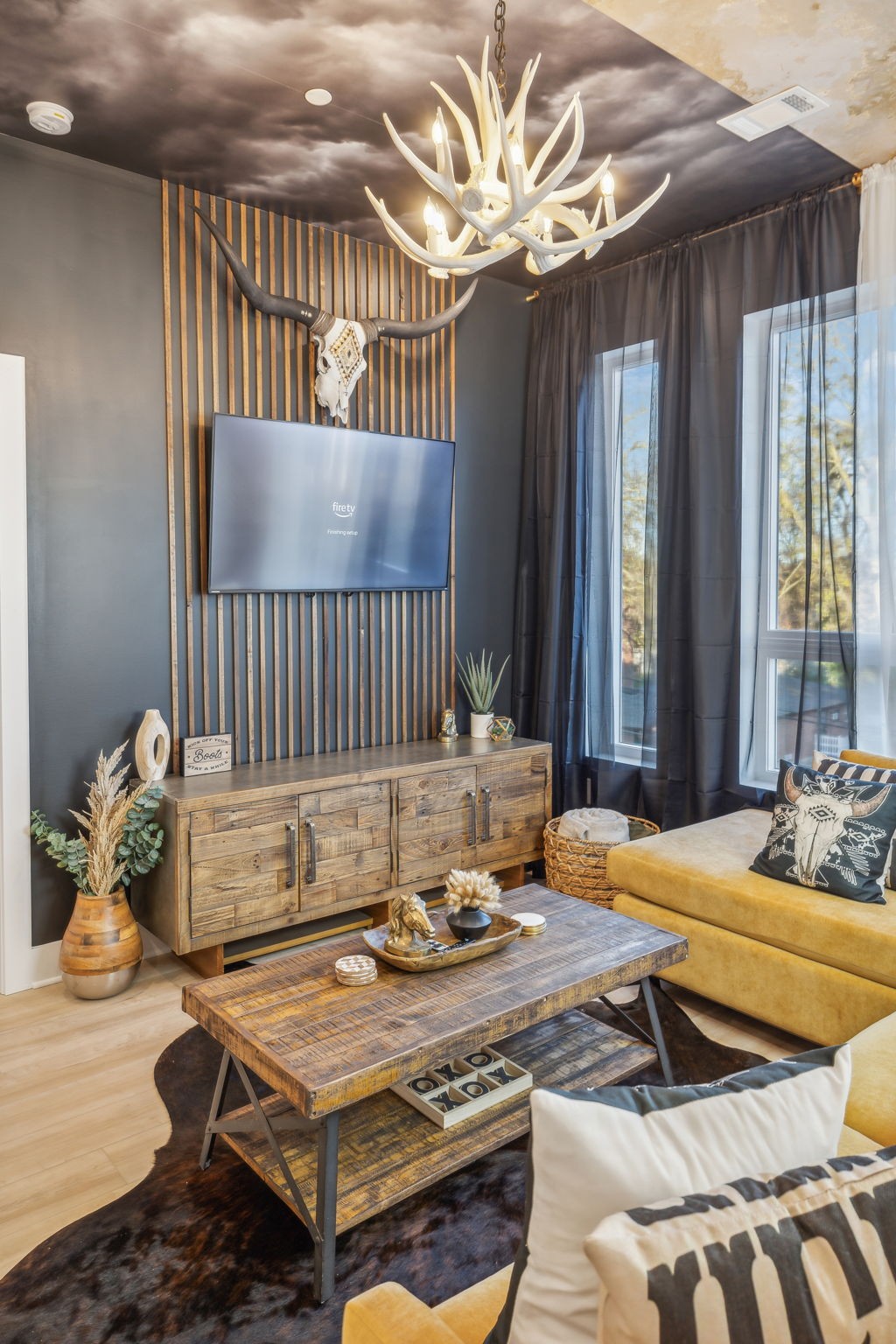 1310 Lischey Avenue, Unit 306 Nashville, TN 37207 - Photo 21 of 58 a living room with furniture and a large window