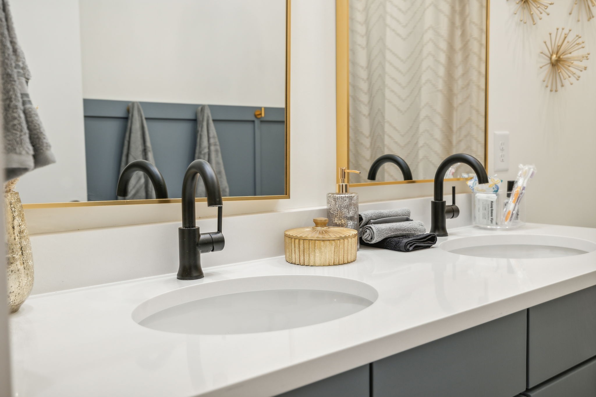 1310 Lischey Avenue, Unit 306 Nashville, TN 37207 - Photo 30 of 58 a bathroom with a sink and a bathtub