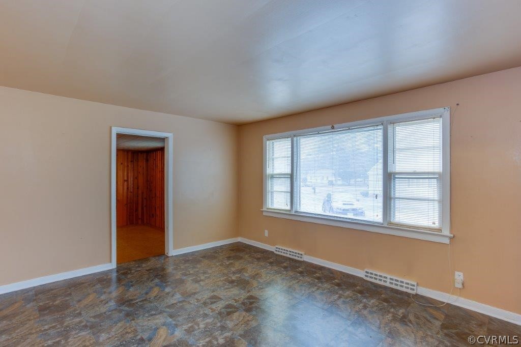 5735 Kendall Road Richmond, VA 23224 - Photo 3 of 27 Gallery Image 3