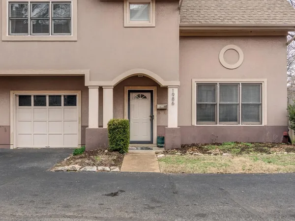 $2,000 | 1986 East End Drive, Unit 52, Memphis, TN 38104