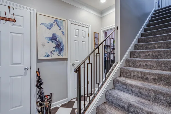 $2,000 | 1986 East End Drive, Unit 52, Memphis, TN 38104