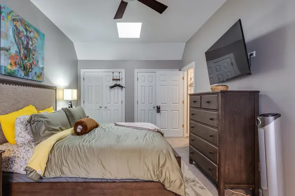 $2,000 | 1986 East End Drive, Unit 52, Memphis, TN 38104