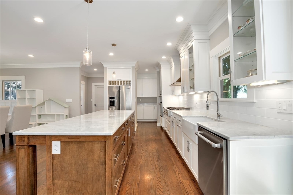7 Park Street Lexington, MA 02421 - Photo 4 of 33