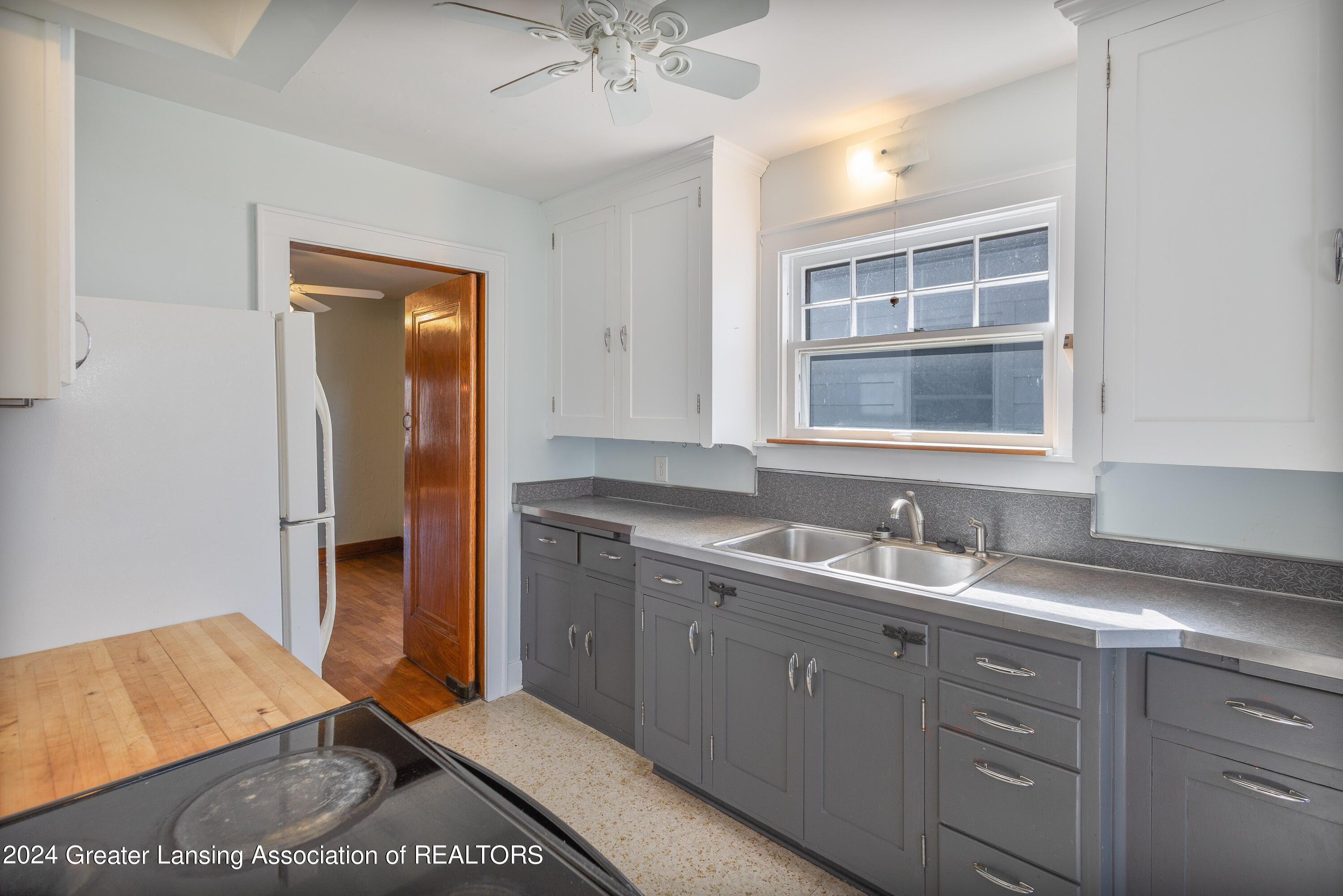 1712 South Rundle Avenue Lansing, MI 48910 - Photo 10 of 45 1712 Rundle-21