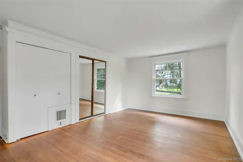 $1,798,000 | 145 Cliff Avenue, Pelham, NY 10803