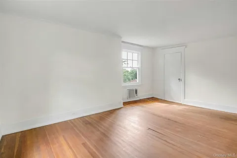 $1,798,000 | 145 Cliff Avenue, Pelham, NY 10803