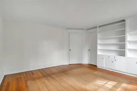 $1,798,000 | 145 Cliff Avenue, Pelham, NY 10803