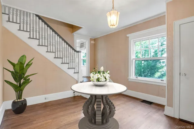 $1,748,000 | 145 Cliff Avenue, Pelham, NY 10803