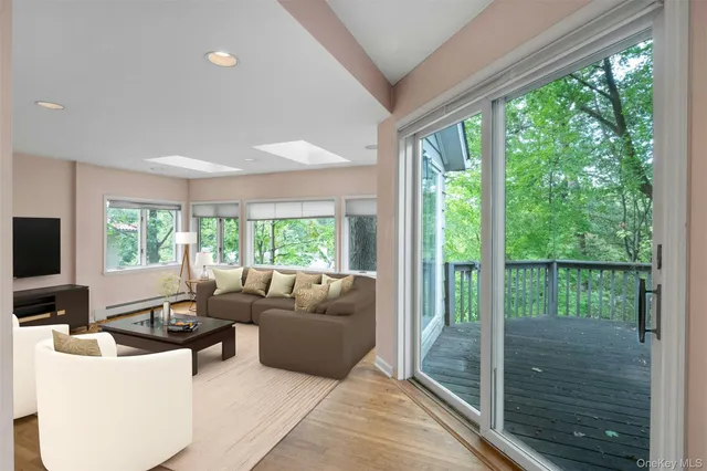 $1,748,000 | 145 Cliff Avenue, Pelham, NY 10803