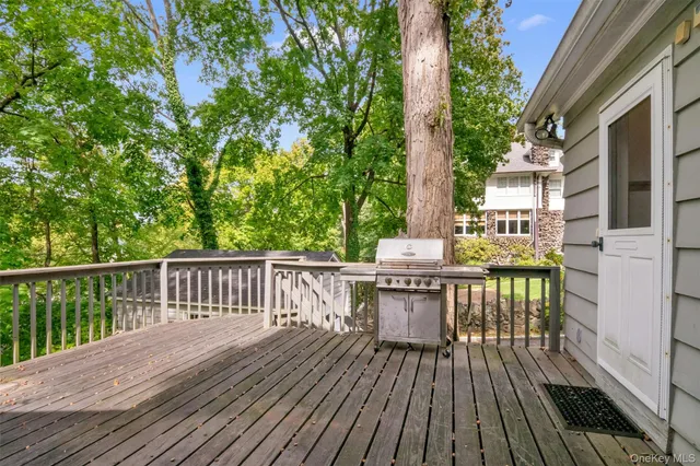 $1,748,000 | 145 Cliff Avenue, Pelham, NY 10803