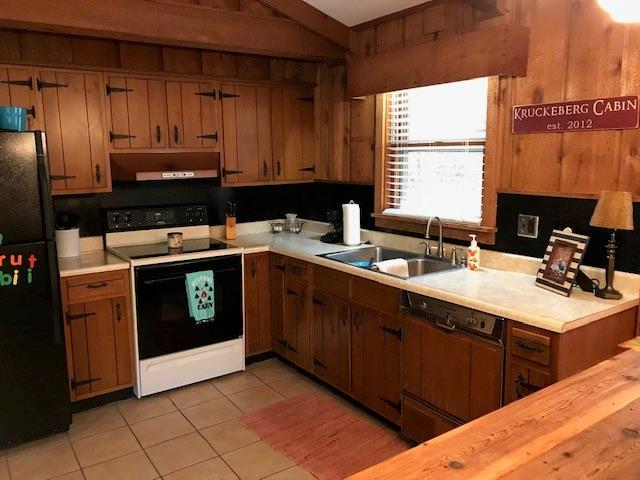 4028 Morrison Road Nashville, IN 47448 - Photo 4 of 22 Gallery Image 4