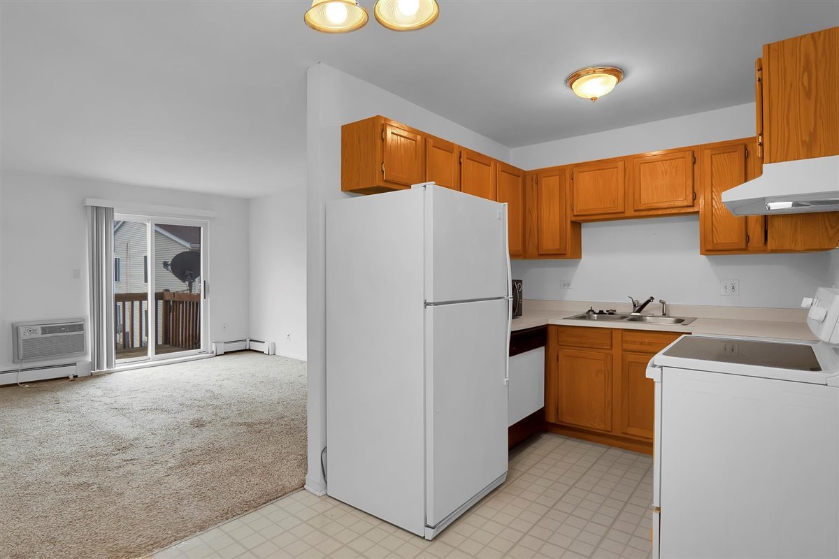 2700 Light Road, Unit 208 Oswego, IL 60543 - Photo 9 of 30 Gallery Image 9