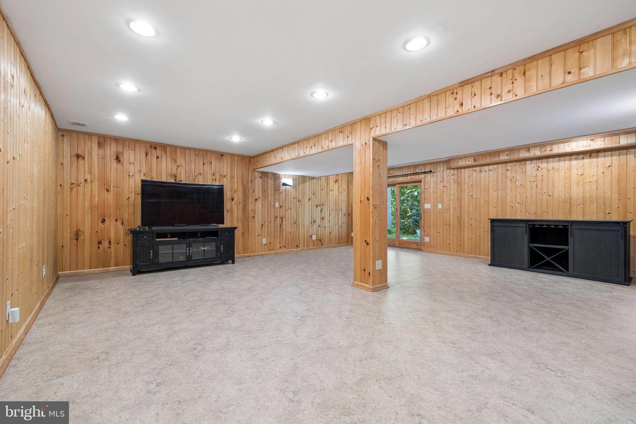 8099 Counselor Road Manassas, VA 20112 - Photo 41 of 82